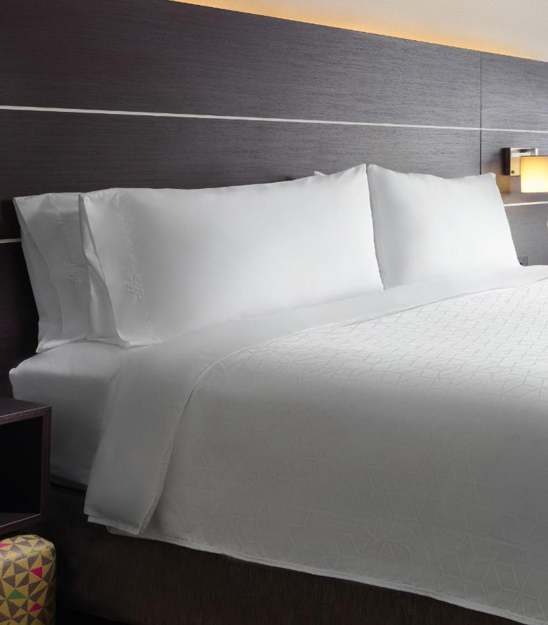 Holiday Inn Express Hotel & Suites Belmont By Ihg Exterior foto